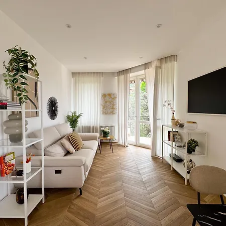 Casa Luce アパート ストレーザ